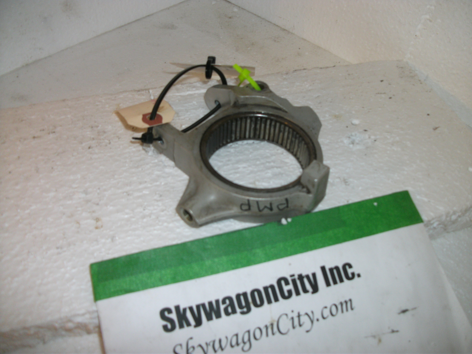 Arm Assembly Nose Gear Steering — Skywagon City