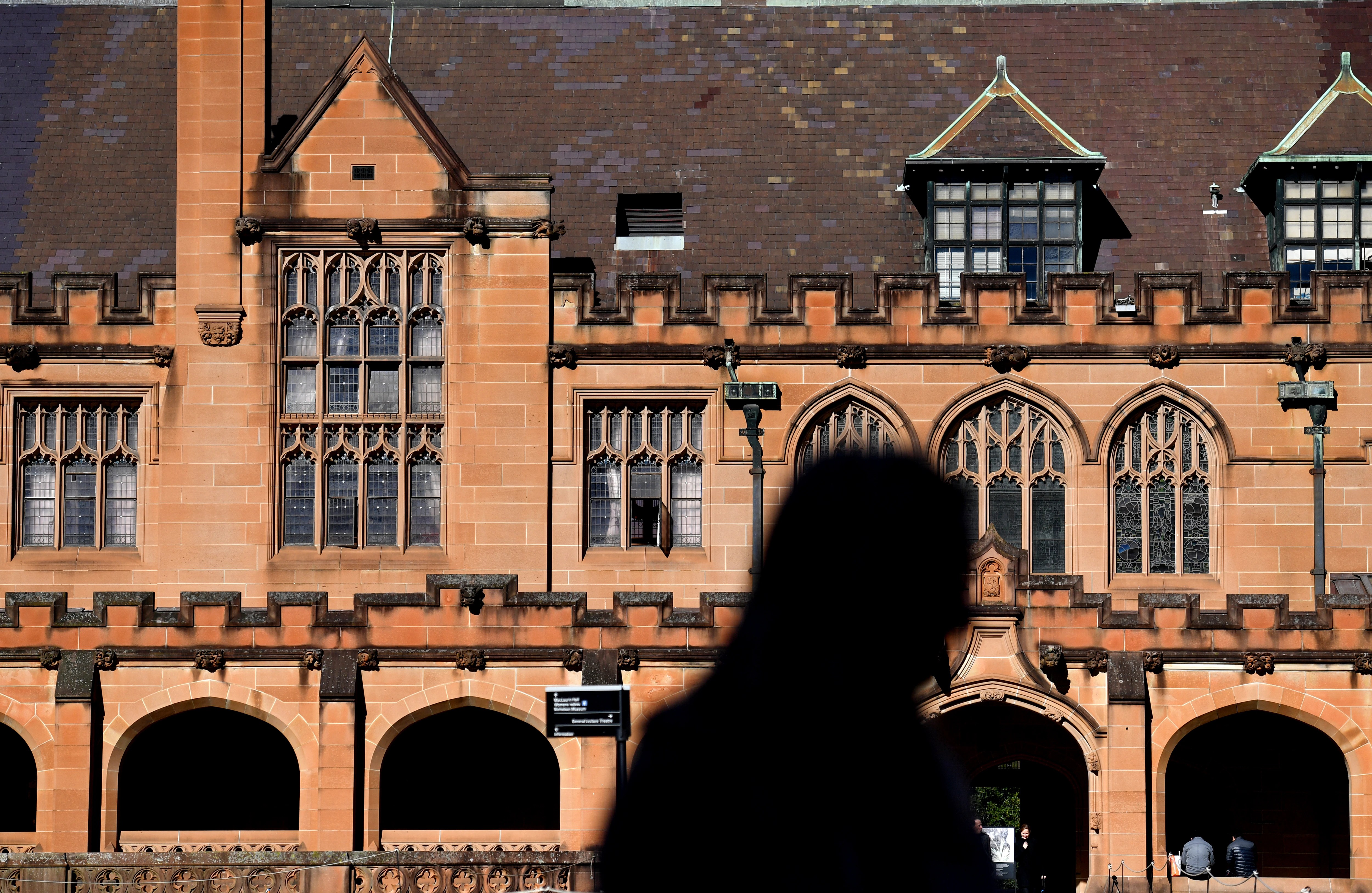 SBS Language How are Australian universities supporting international students during the
