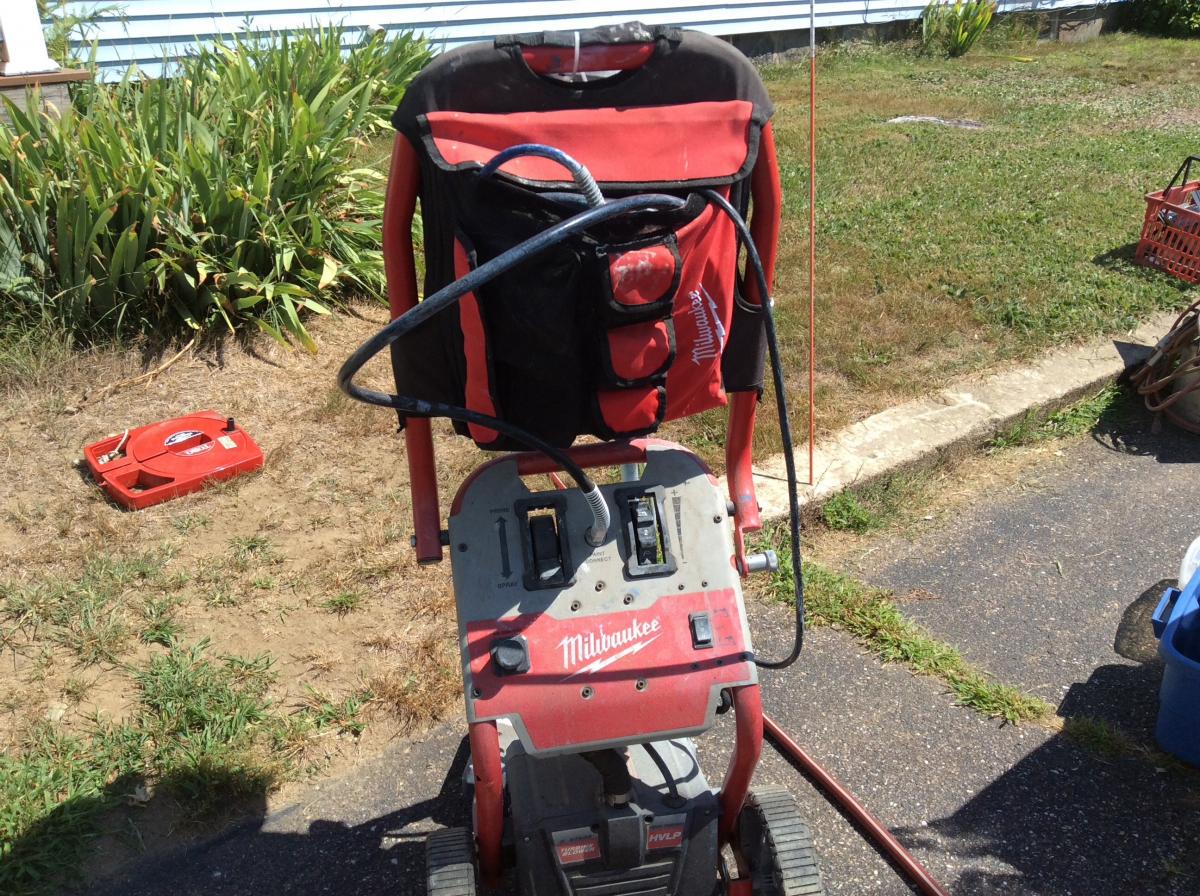 Milwaukee Airless/Finish Paint Sprayer Model M491020, 44 OFF