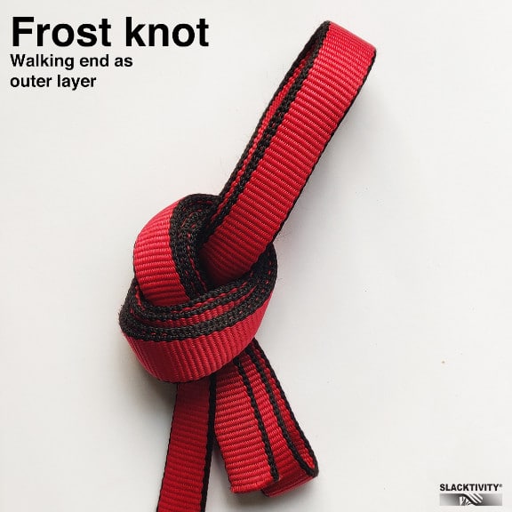 How do webbing knots influence the breaking strength?