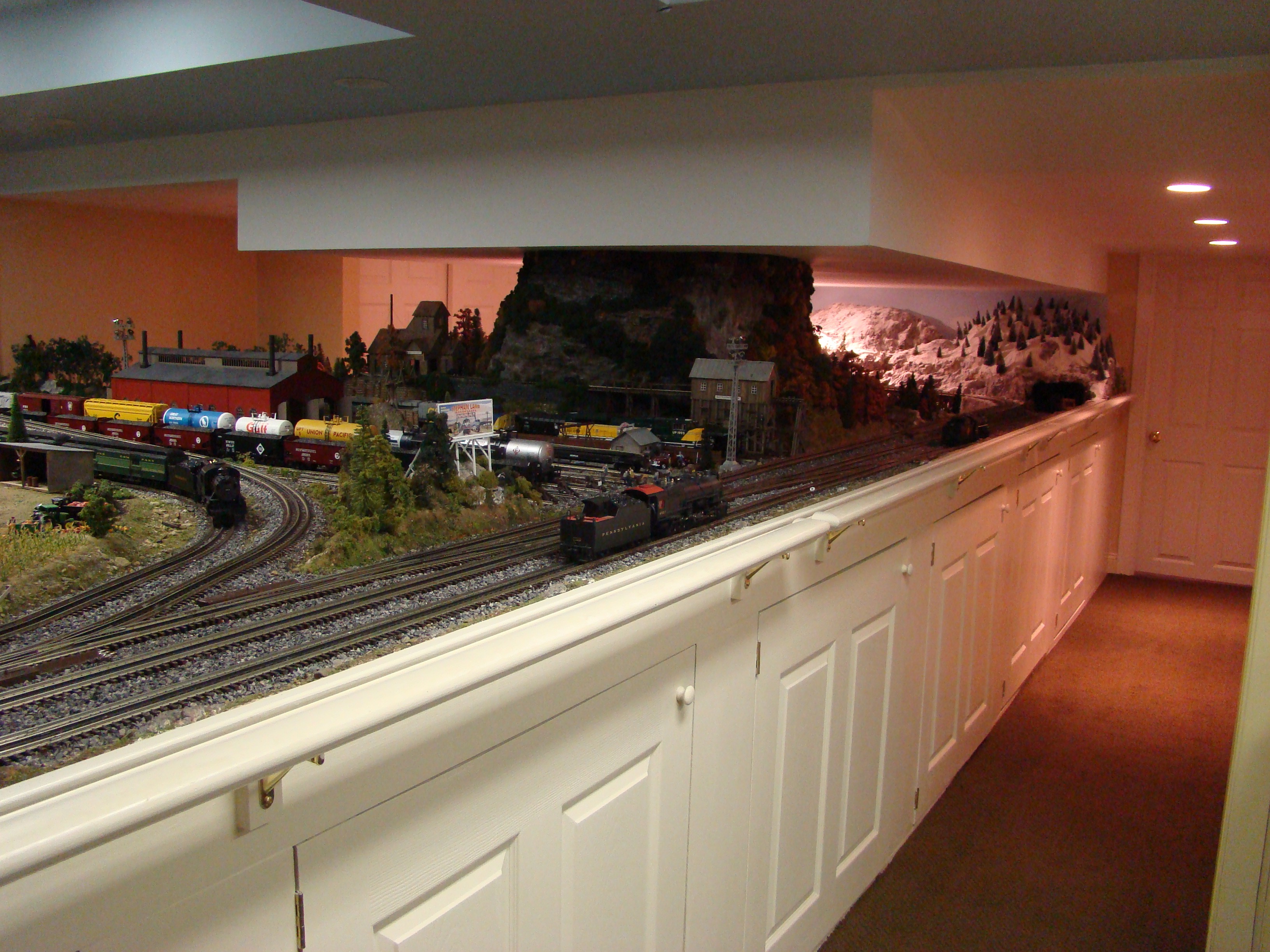 Fascia & Skirting Custom Model Railroad from Stephan Lamb Associates