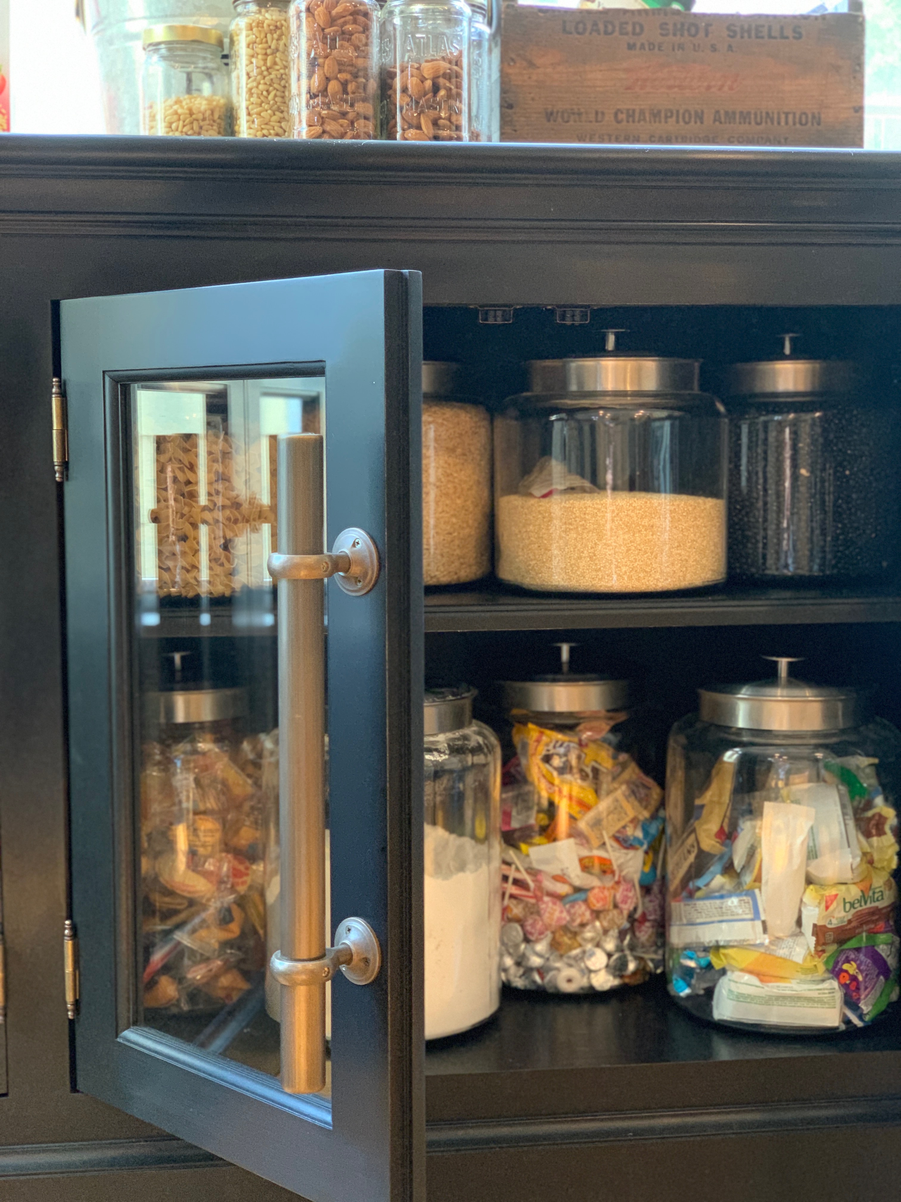 The Best Upcycled and New Jars For Your Farmhouse Pantry Slave to DIY