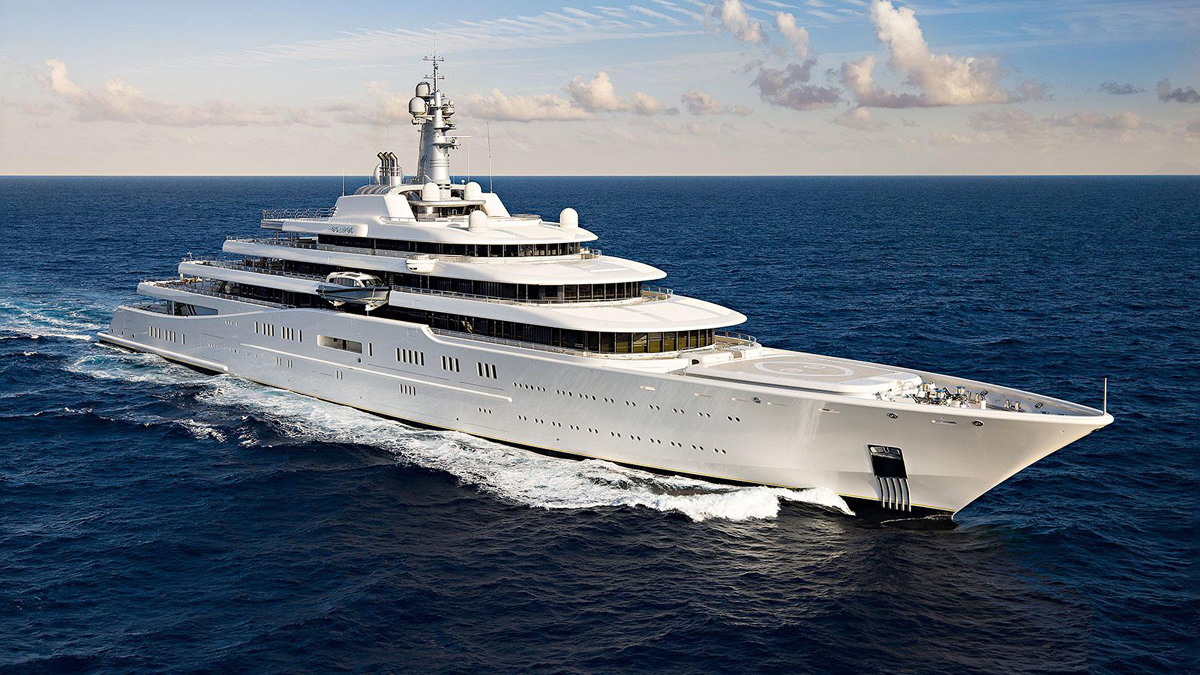 The World's Most Expensive luxury Yachts Slaylebrity