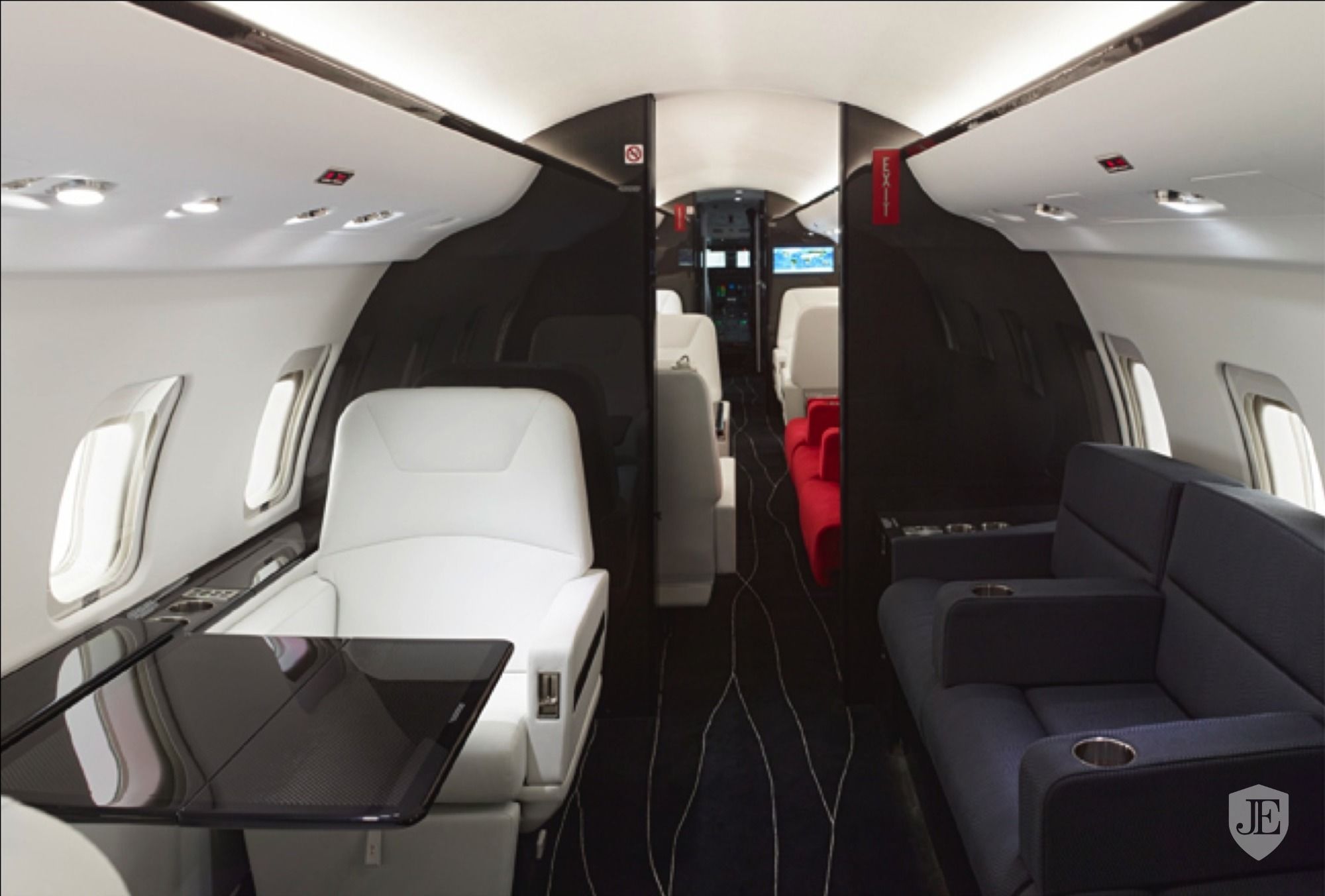 CL 850 - Slaylebrity