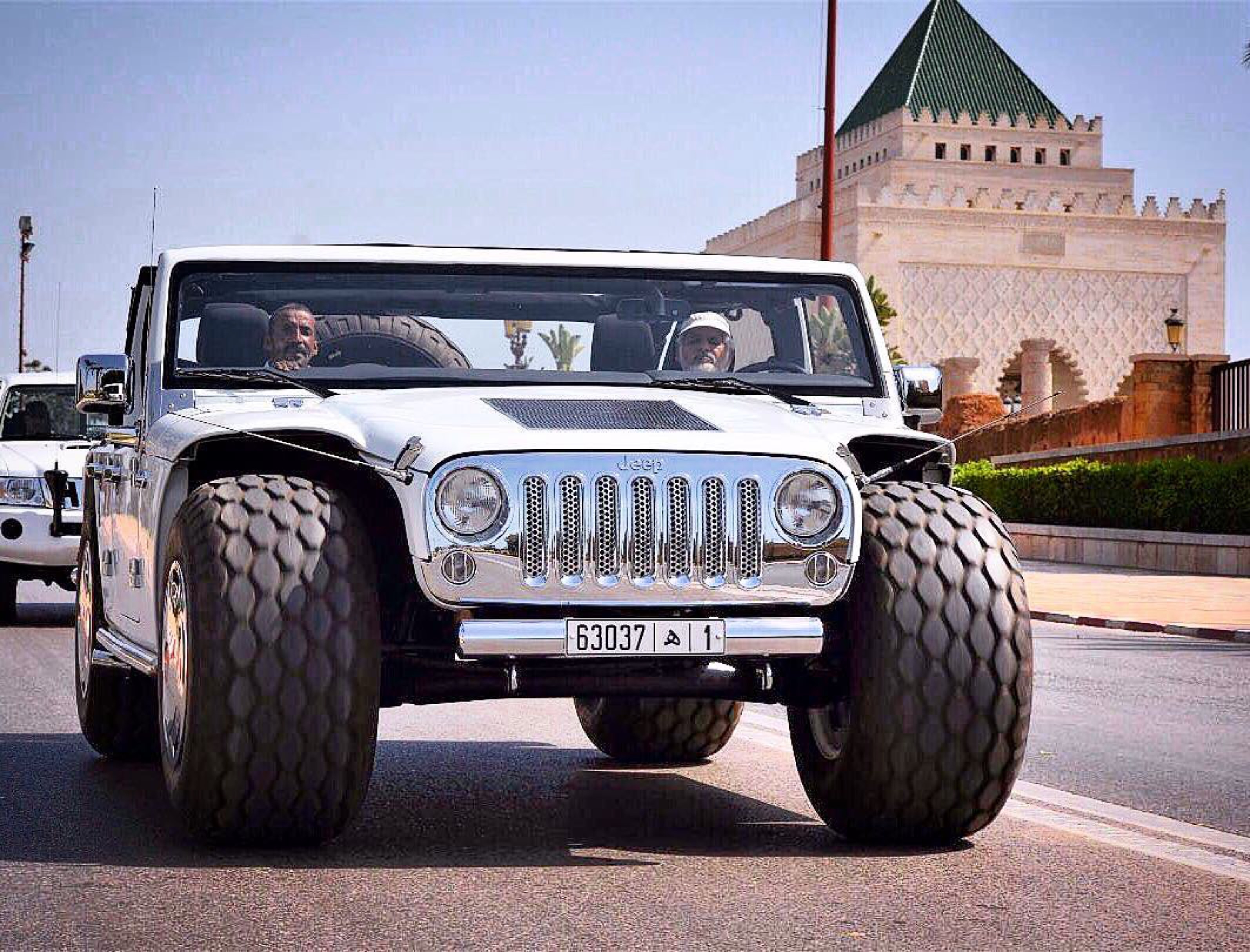 The Hummer HX Electric Car Is the Revival of the Hummer Brand