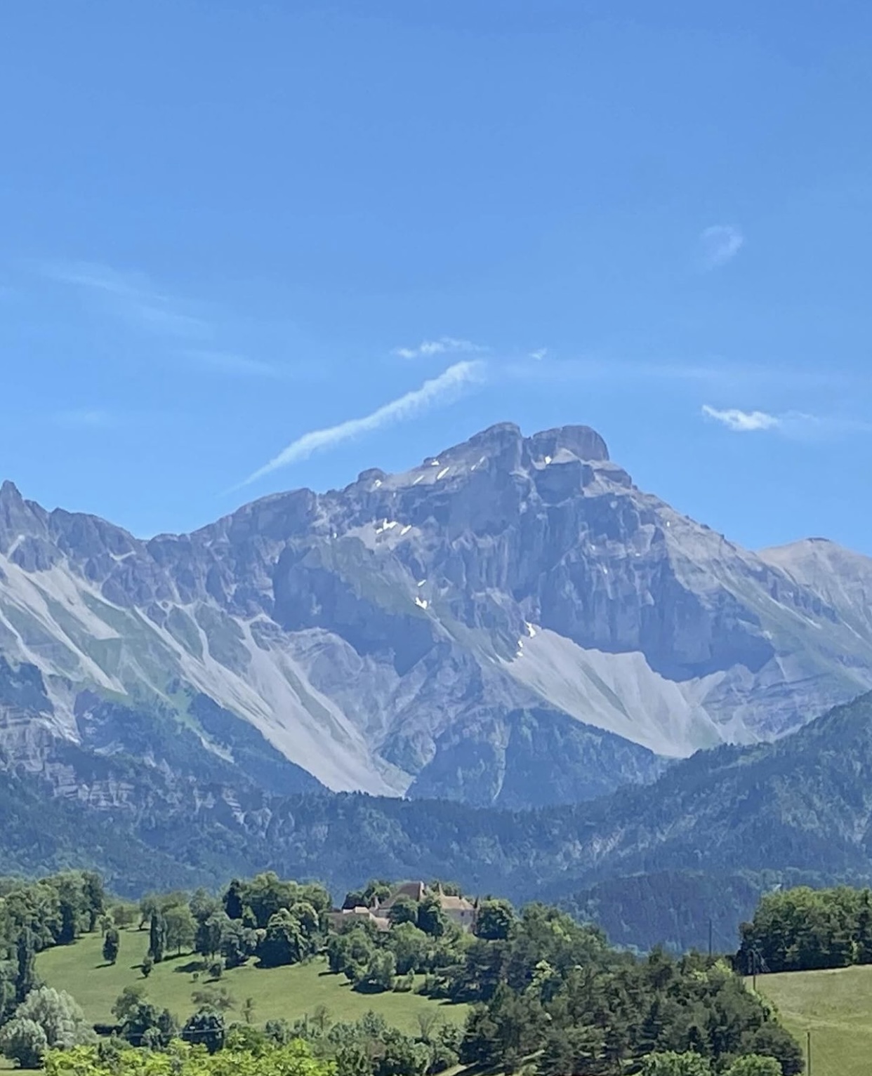 Stunning dreamy chateau Provence France FOR SALE Slaylebrity