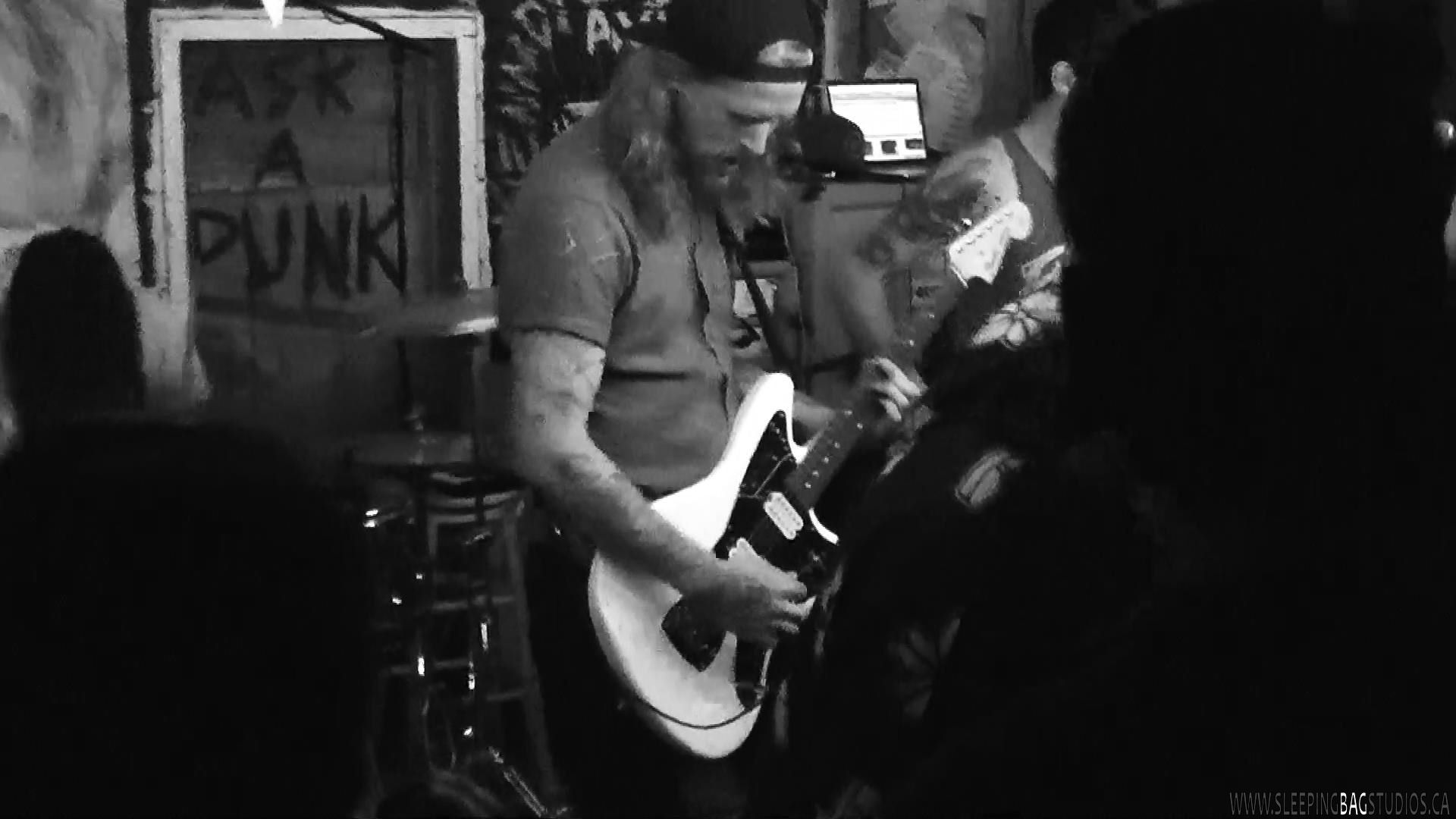 Vaultry_Ask_A_Punk_2017_016 Sleeping Bag Studios