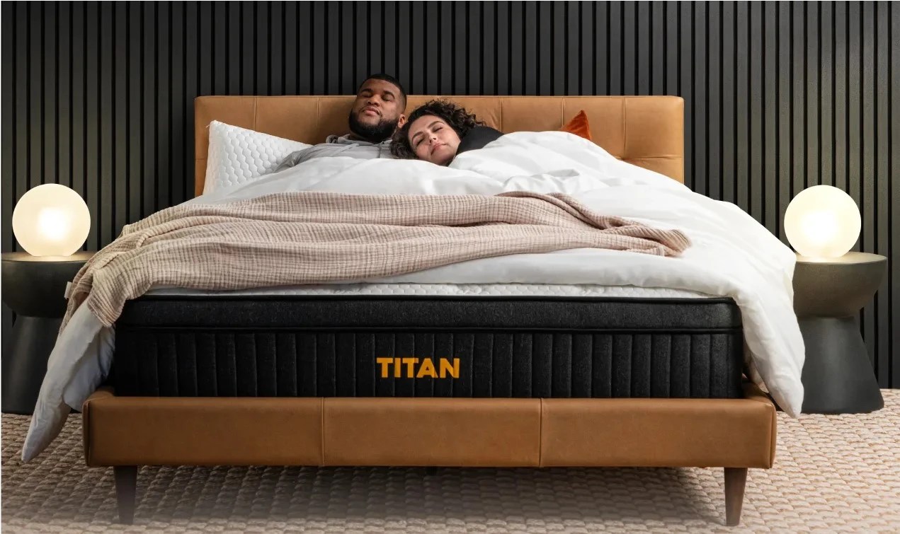 Titan Plus Luxe Mattress Review [2024] Expert Tested