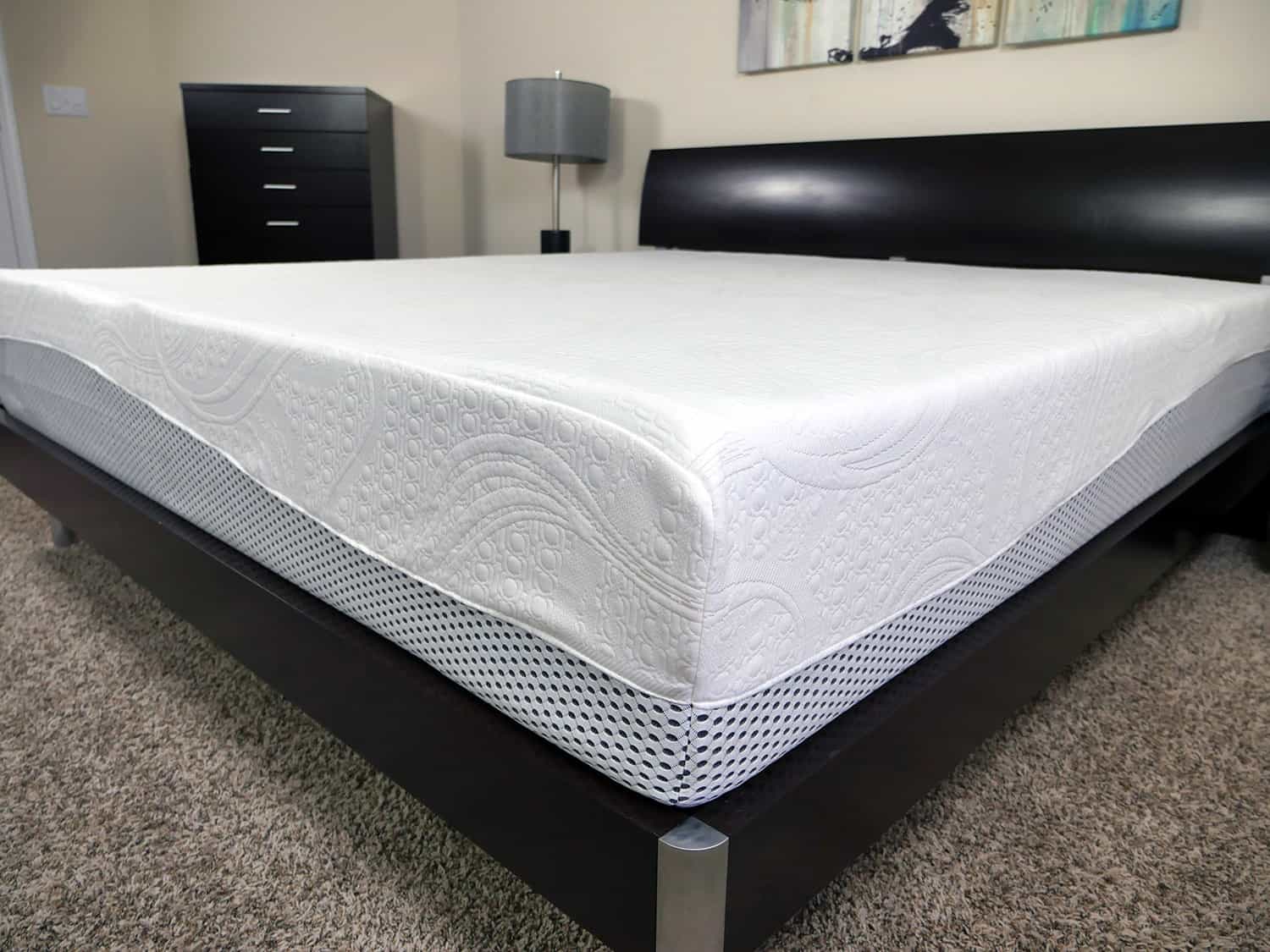 What to Do When Your Memory Foam Mattress Corners Are Not Expanding