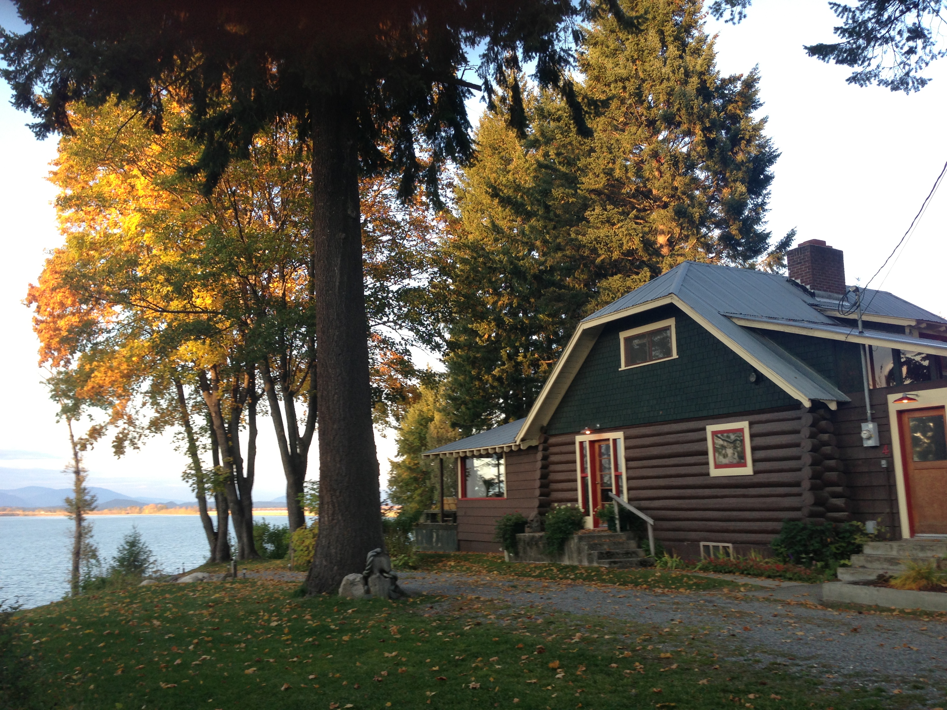 Cabin4Sleep Family Cabin 31 Sleeps Cabins Waterfront Vacation