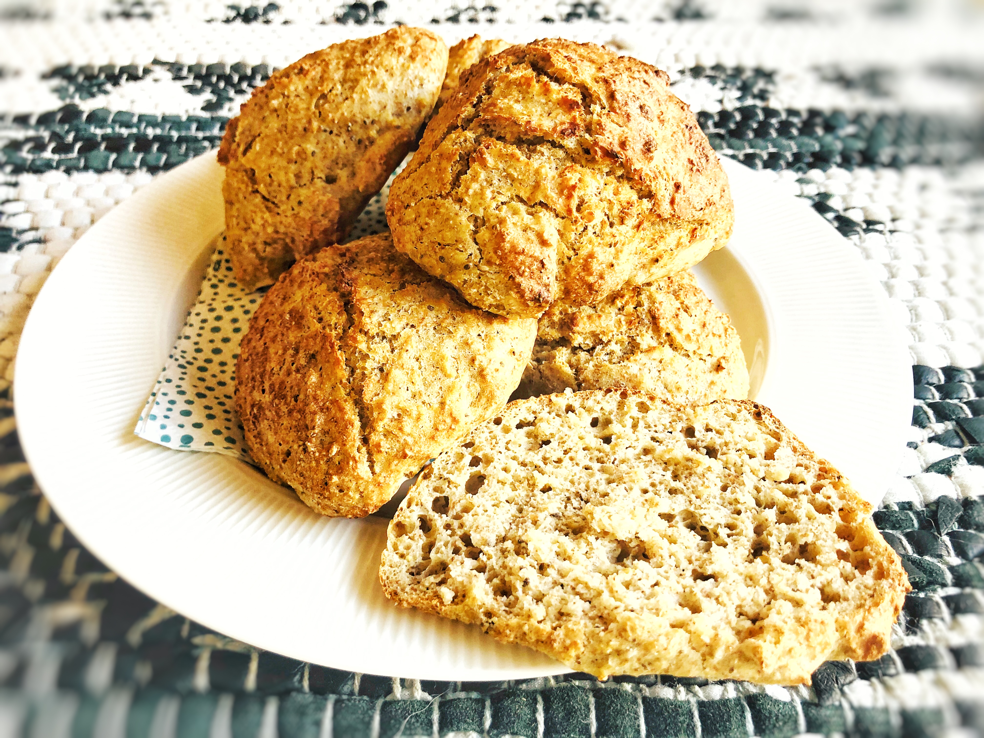 Grove koldhævede gaffelboller. sunde og dejligt nemme at lave.