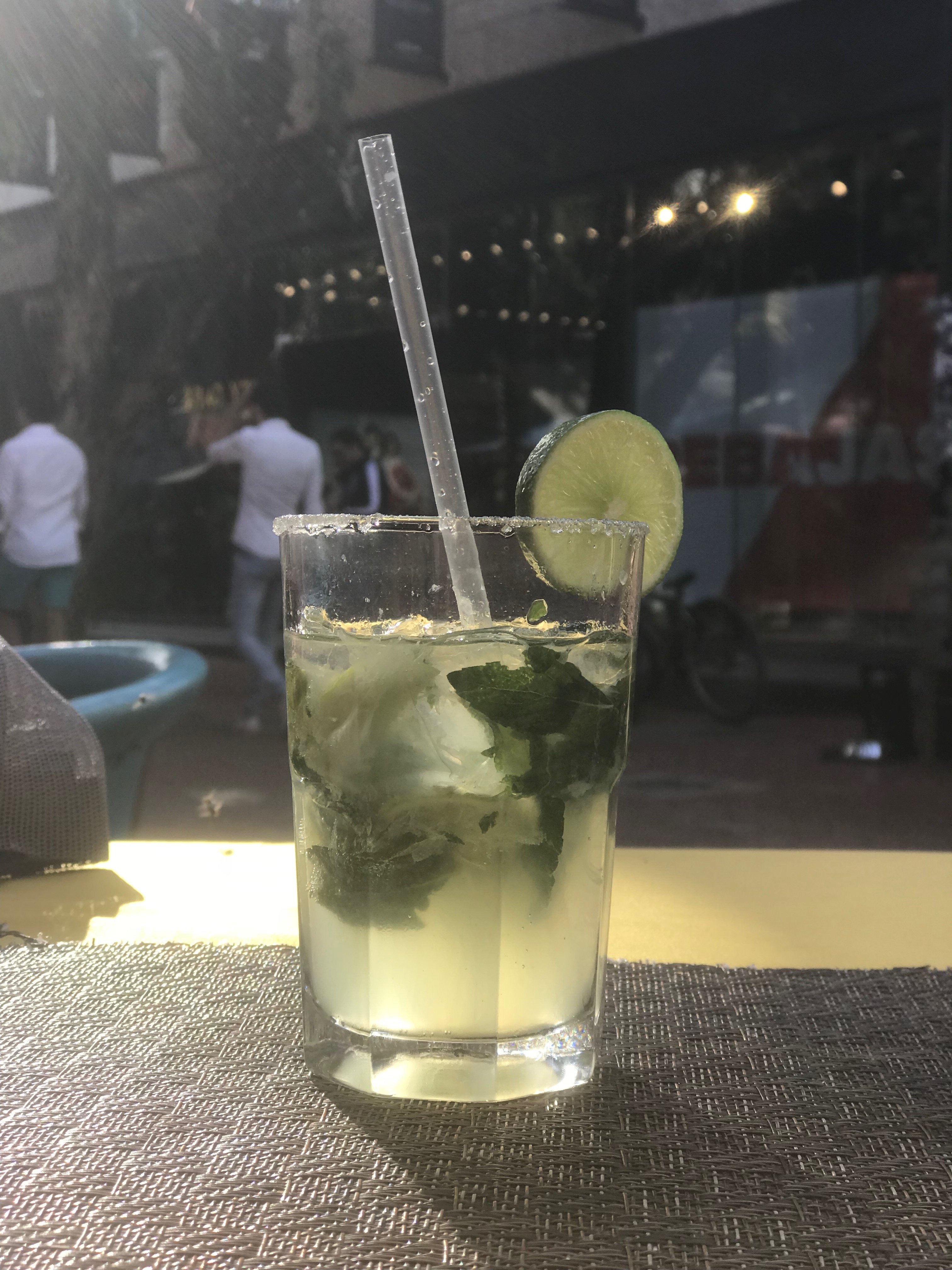 7 Best Cheap Bars in Playa del Carmen Slight North