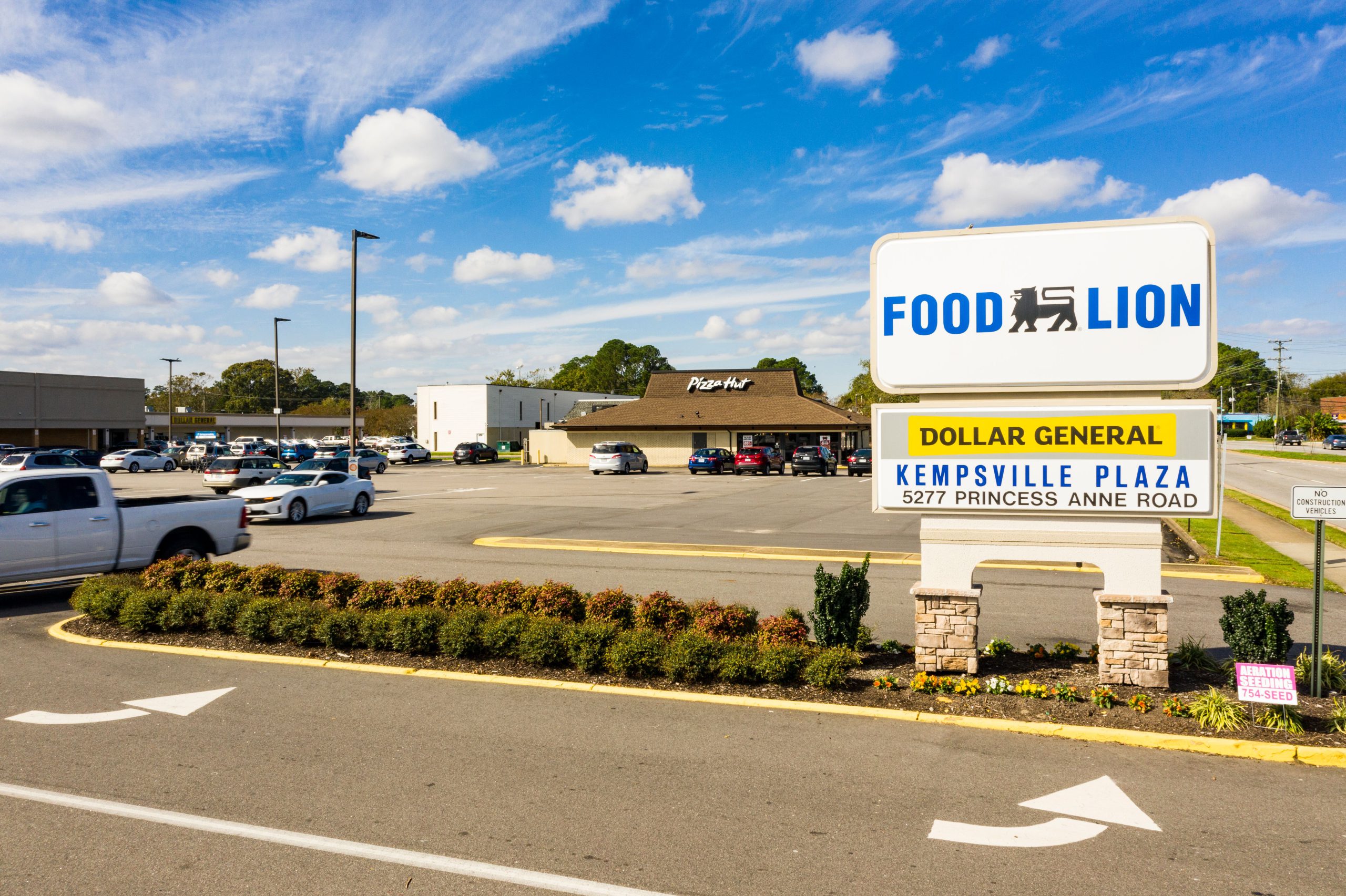 Kempsville Plaza Shopping Center S.L. Nusbaum Realty Co.