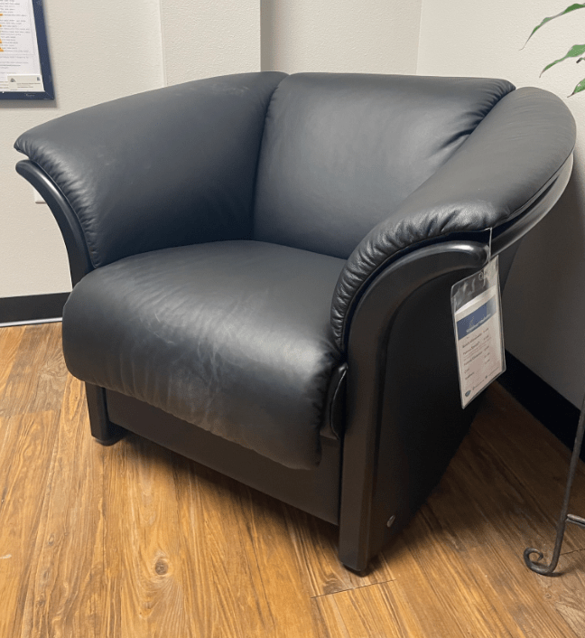 Stressless Manhattan Chair1149 BELOW COST CALL FOR PRICE Slone Brothers Furniture Orlando