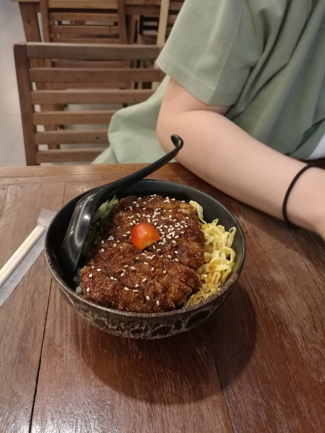 ลิ้มรสความรักสีส้มที่ Salmon King Japanese Restaurant