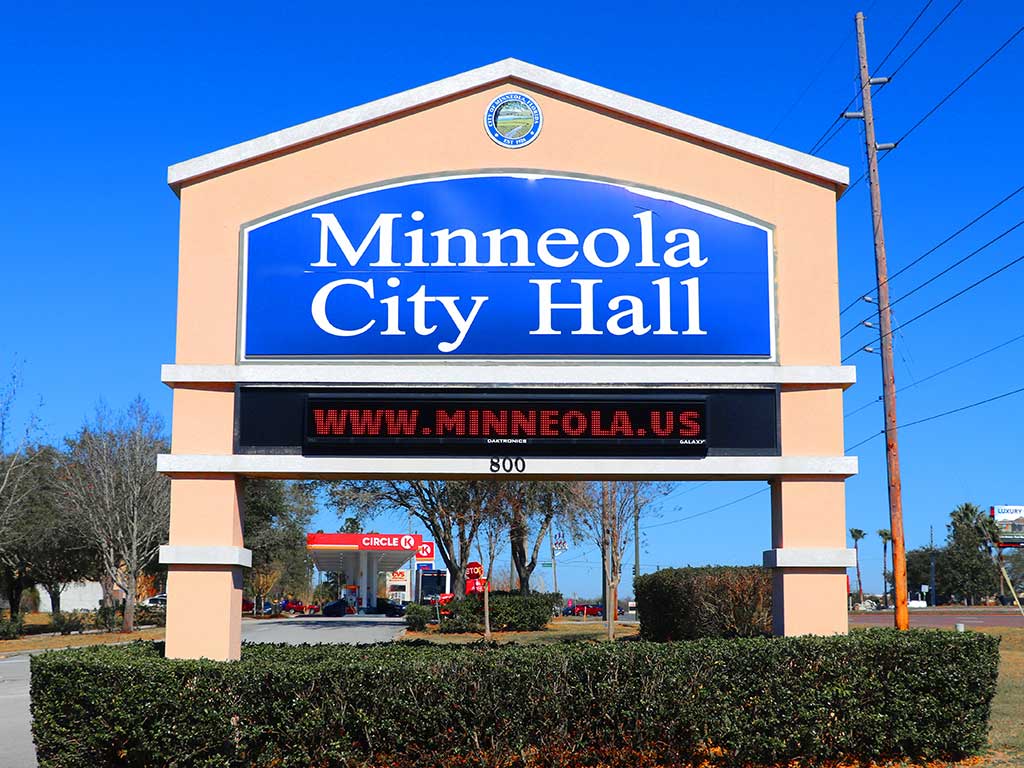 MINNEOLAFLAG South Lake Tablet