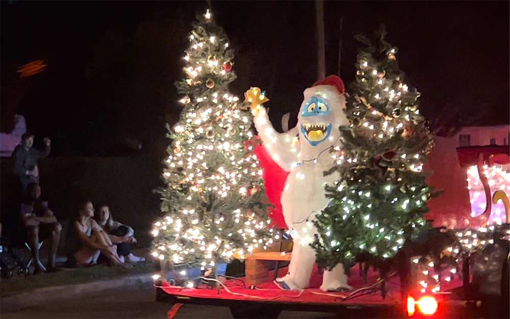City of Minneola Presents Its Moonlight Parade (Dec 9) South Lake Tablet