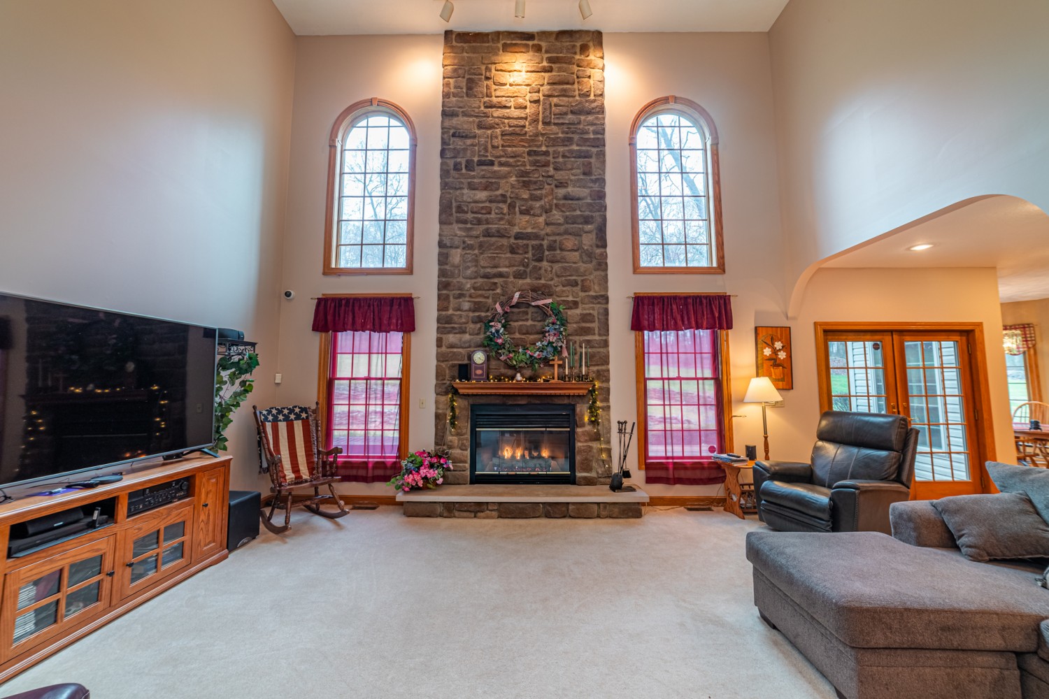 SPECTACULAR HOME ON 8 ACRES! Sluss Realty Featured Properties