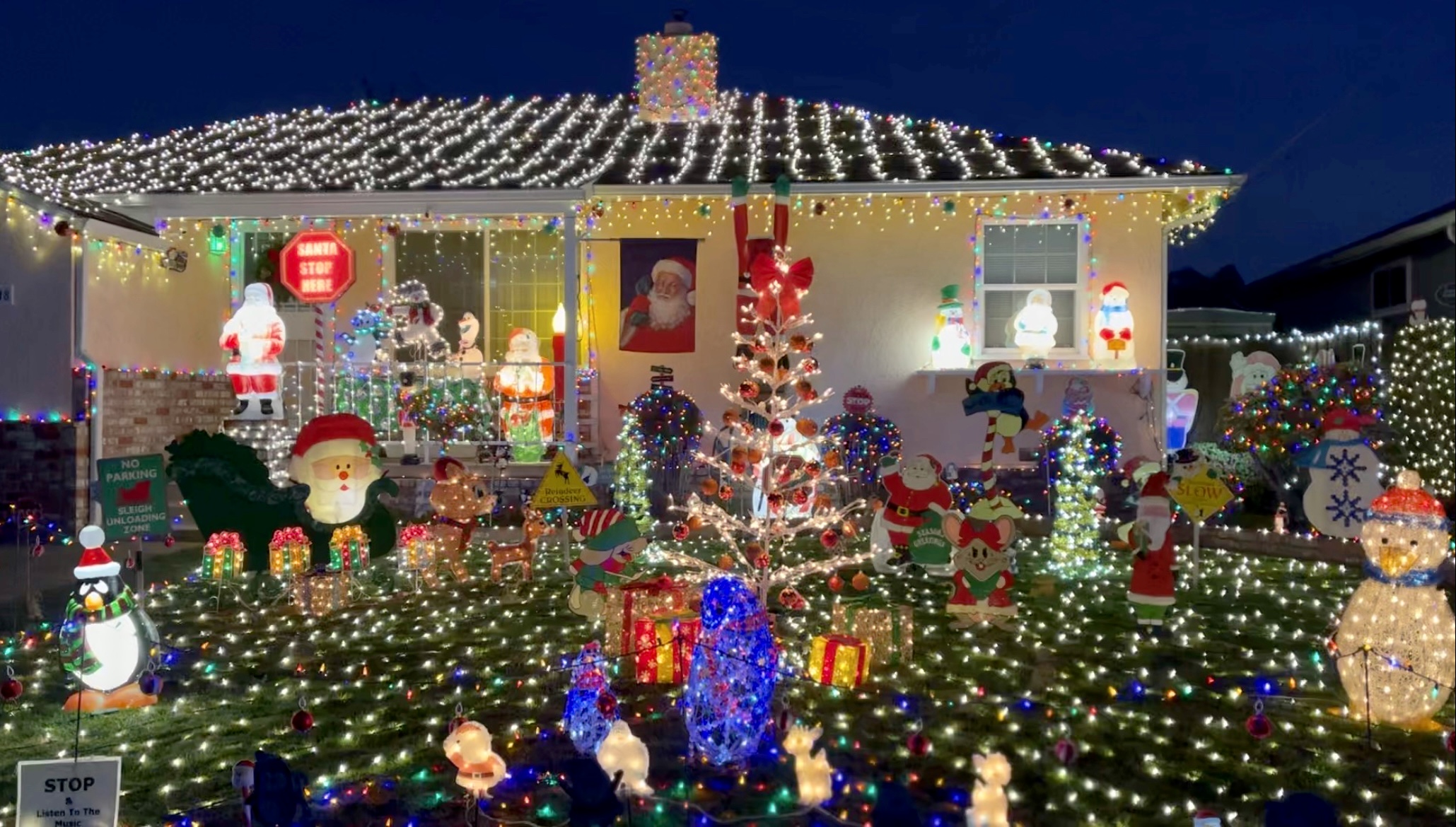 2021 Christmas House Decorating Contest San Lorenzo Village Homes