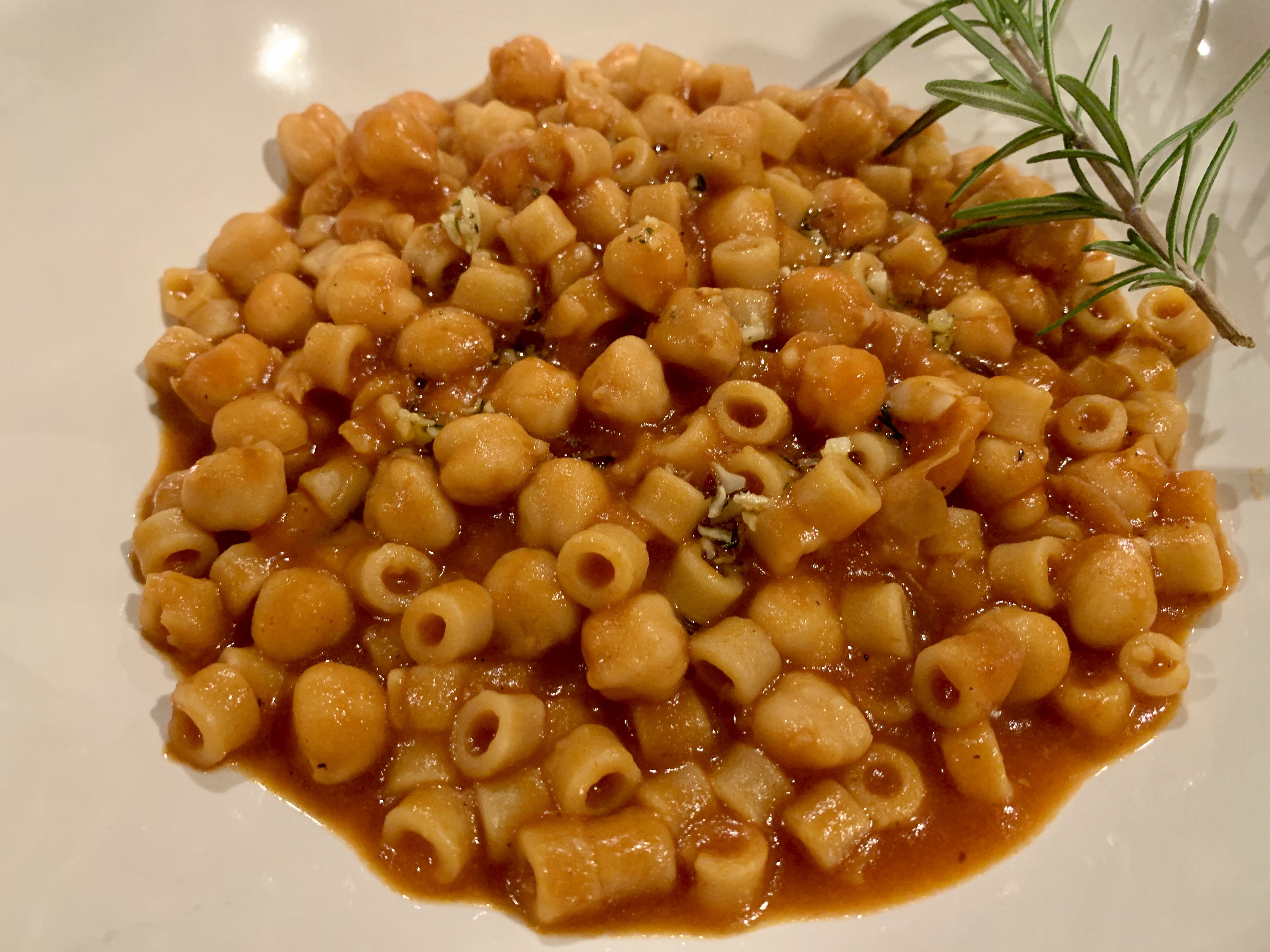 Pasta e Ceci sly rooster