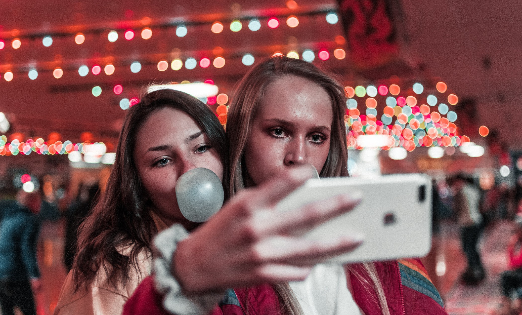 GenZ is bombarding Instagram with a new type of trend, the ultrawide '0