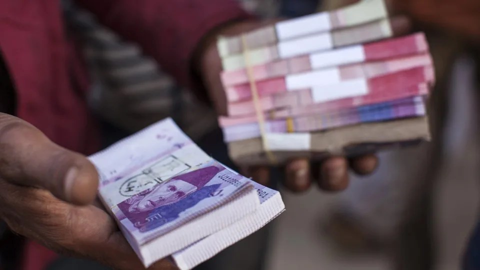 Pakistani Rupee ‘world’s best performing currency’ of 2021