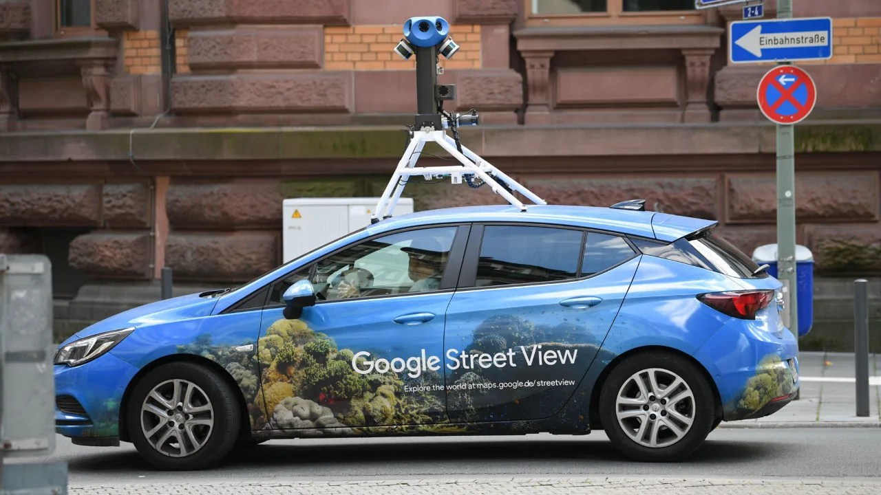 Add Photos To Google Street View No Need for a Car Add Images to Google Street View Using Your Phone