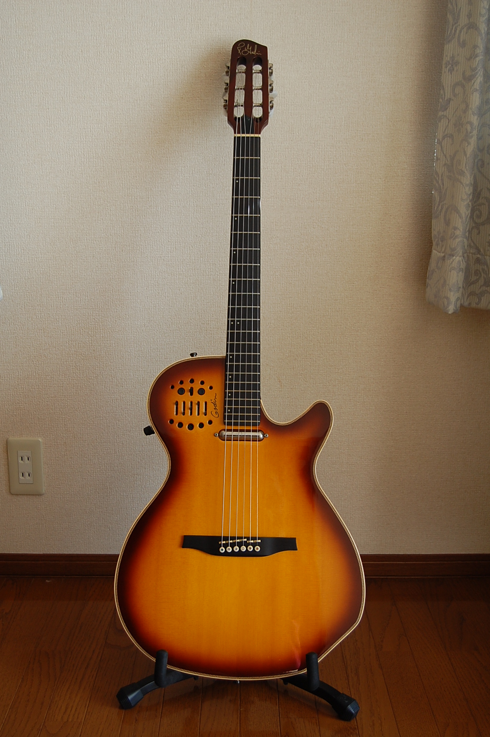 Godin Multiac Spectrum│Acoustic Guitar Homepage