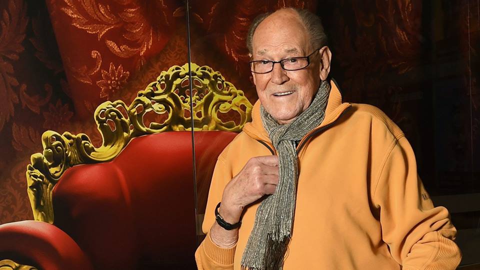 Köfer — ist der name folgender personen: HERBERT KÖFERSchauspieler Herbert Köfer heute Nachmittag ...