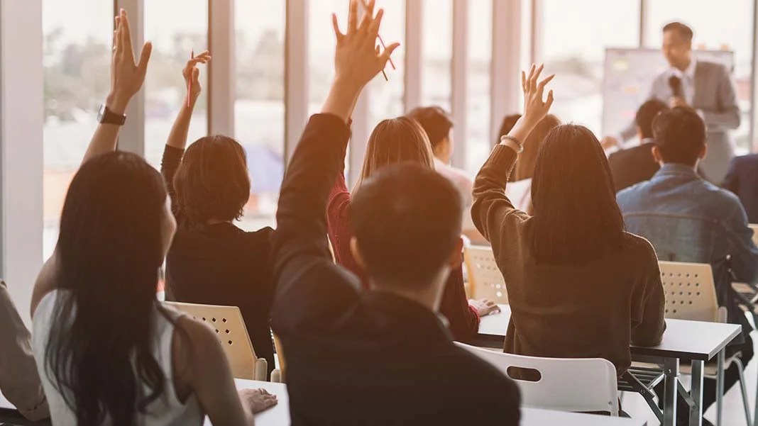 A Definite Guide to Organizing Seminars and Conferences