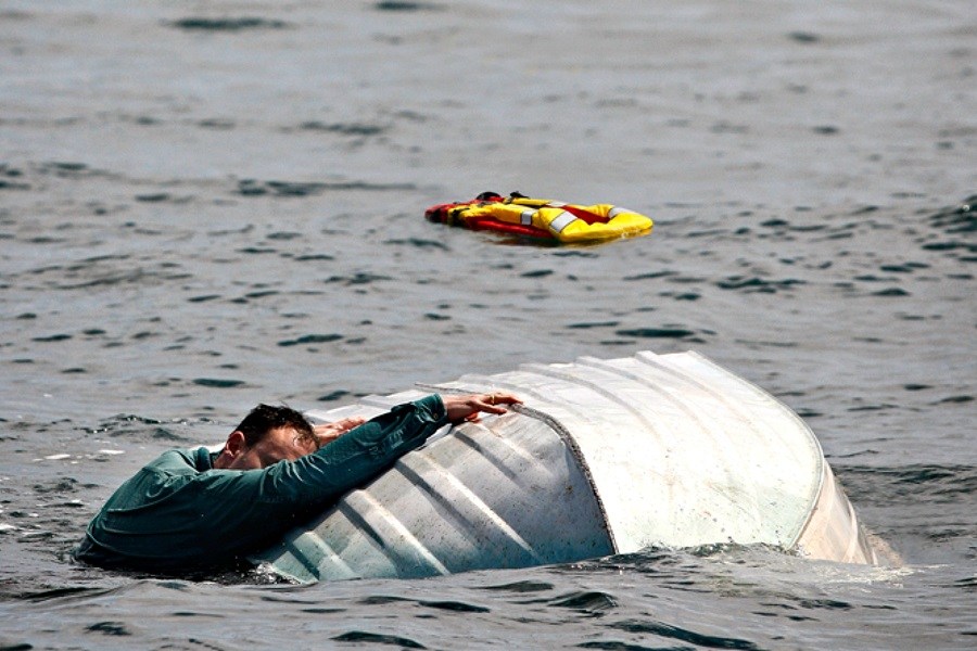 Be Well Informed And Avoid These Dangers Of Boating Small Boater