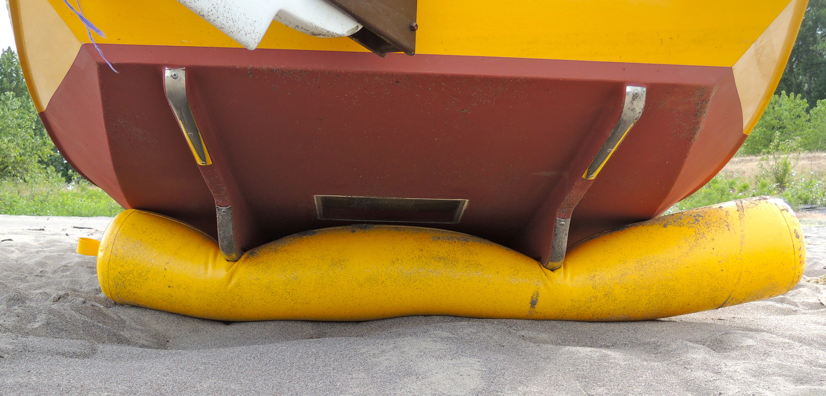 Aeré Beach Rollers Small Boats Monthly