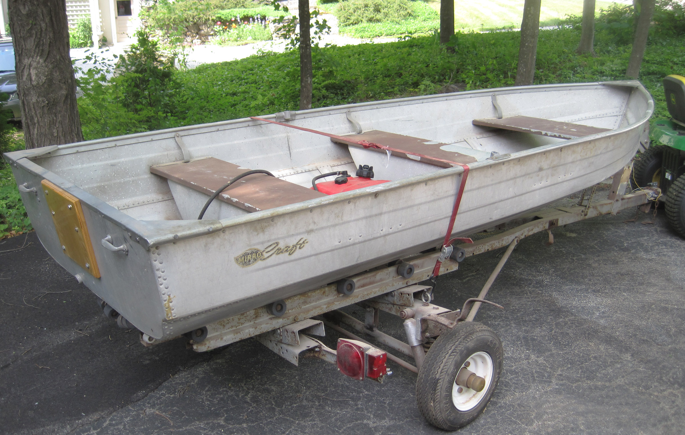 BUTTERFLY Small Boats Magazine