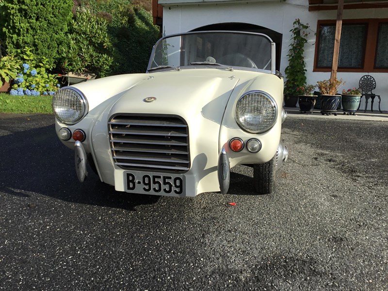 Berkeley B95 / B105 Small Cars Club