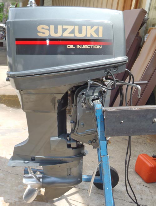 Used Suzuki 100 hp Outboard Boat Motor For Sale.