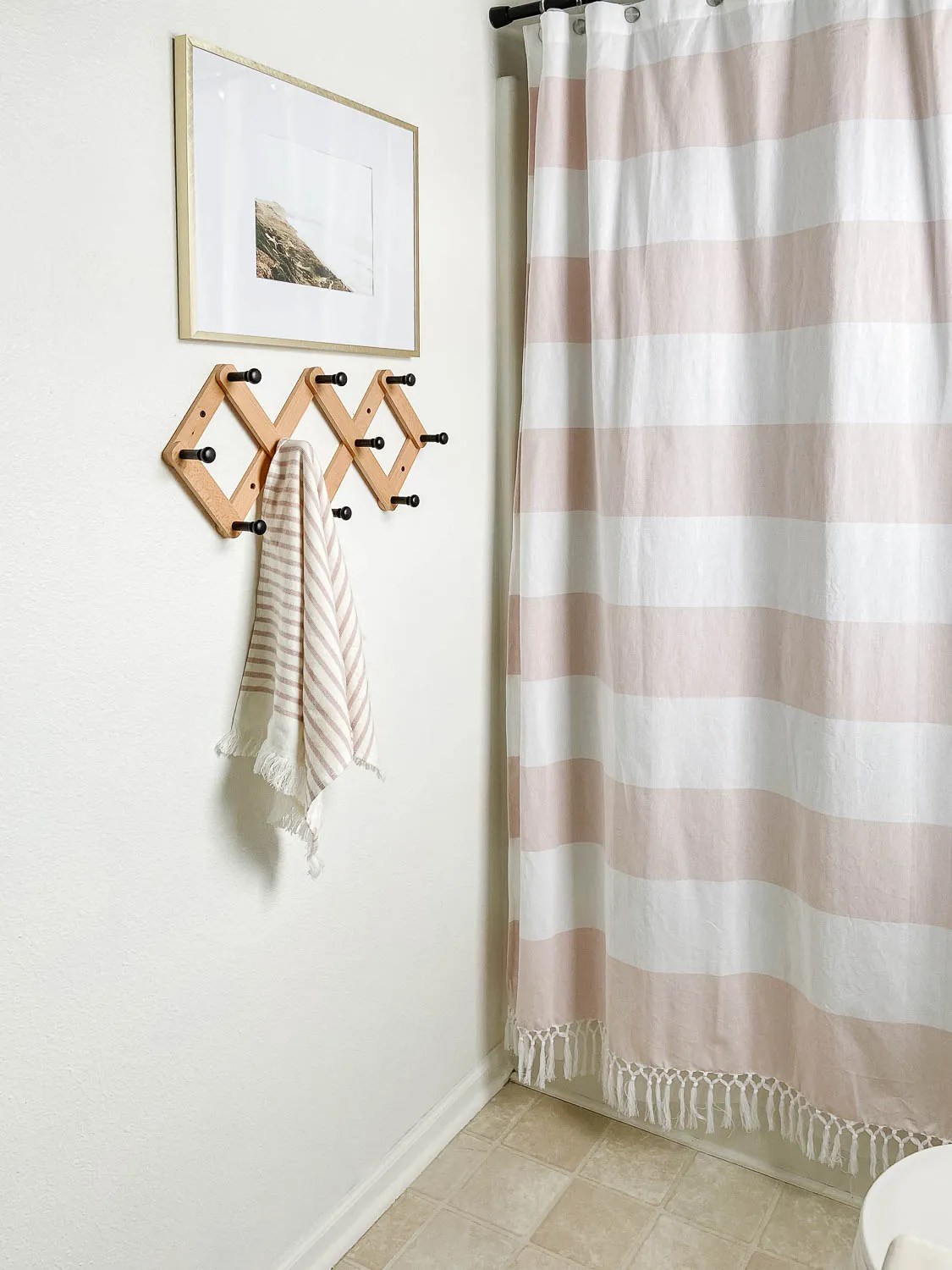 Ideas for Hanging Towels in a Bathroom Small Stuff Counts