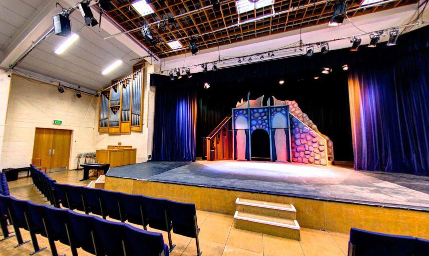 Queens College Taunton (Taunton, United Kingdom) apply, prices