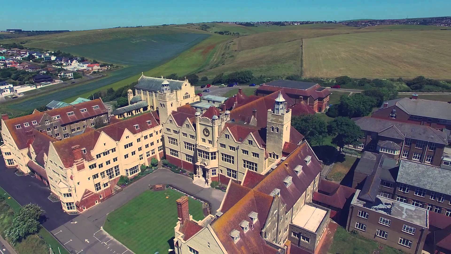 Roedean School Embassy Summer Summer School (Brighton, United Kingdom