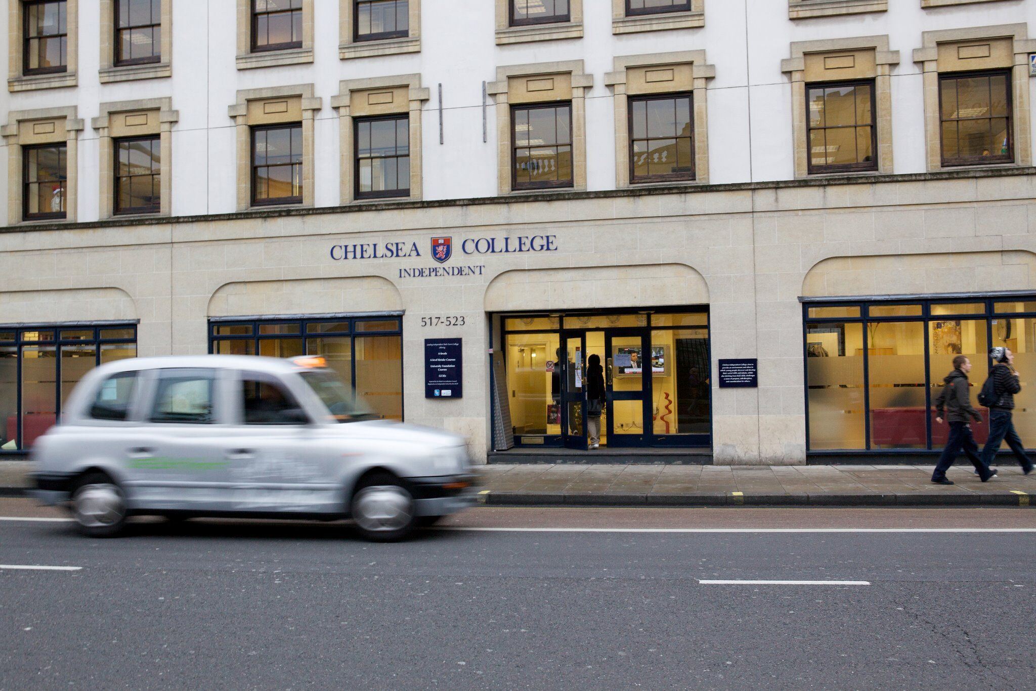 Chelsea Independent College (London, United Kingdom) apply for a camp