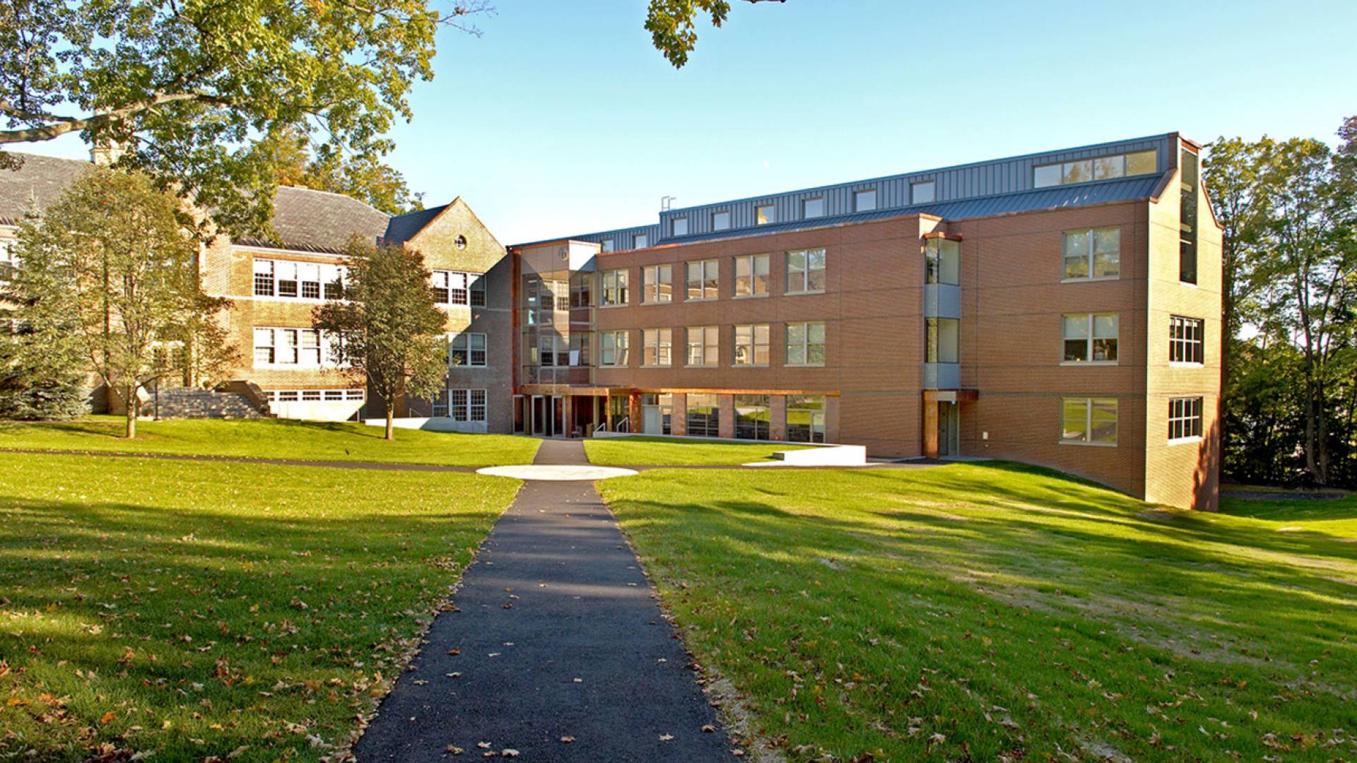 Tilton Private School USA (Portsmouth, United Kingdom)