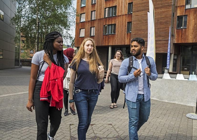 Queen Mary University in Malta (Gzira, Malta) Smapse