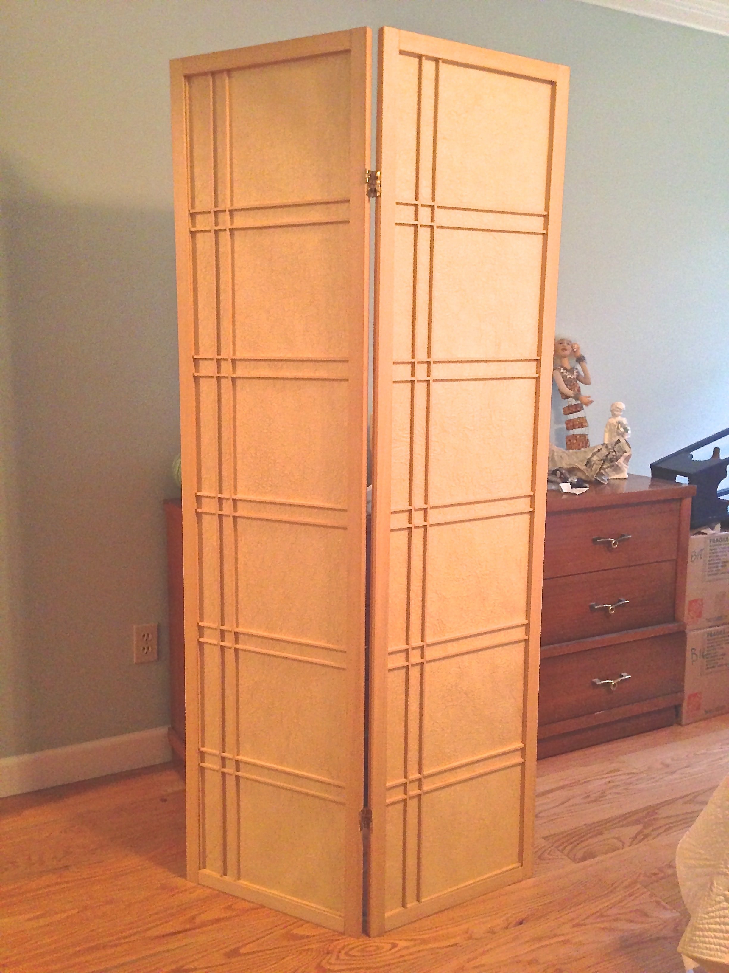 Privacy Screen repurposed into a Headboard 0