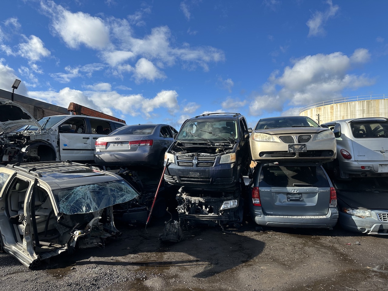 Auto Salvage/Auto Wrecker - Smart Auto Recycling