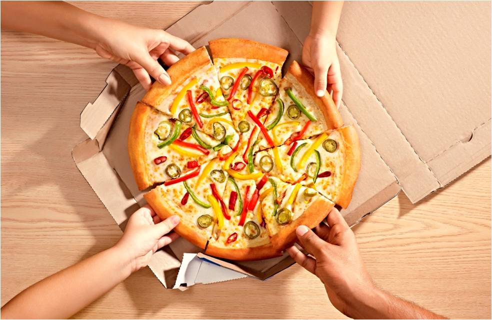 Dominos Canada Coupon Deals Buy 2 Large 3 Topping Pizzas and Cheesy Bread For Just 24.99