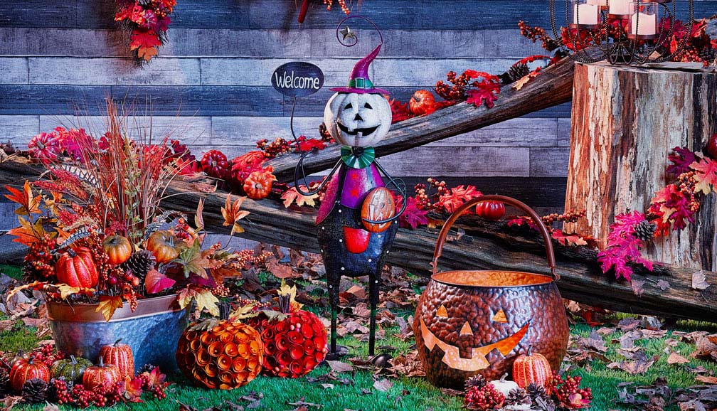 Lowe's Canada Sale Save 60 Off Halloween & Harvest Decor + Extra 15