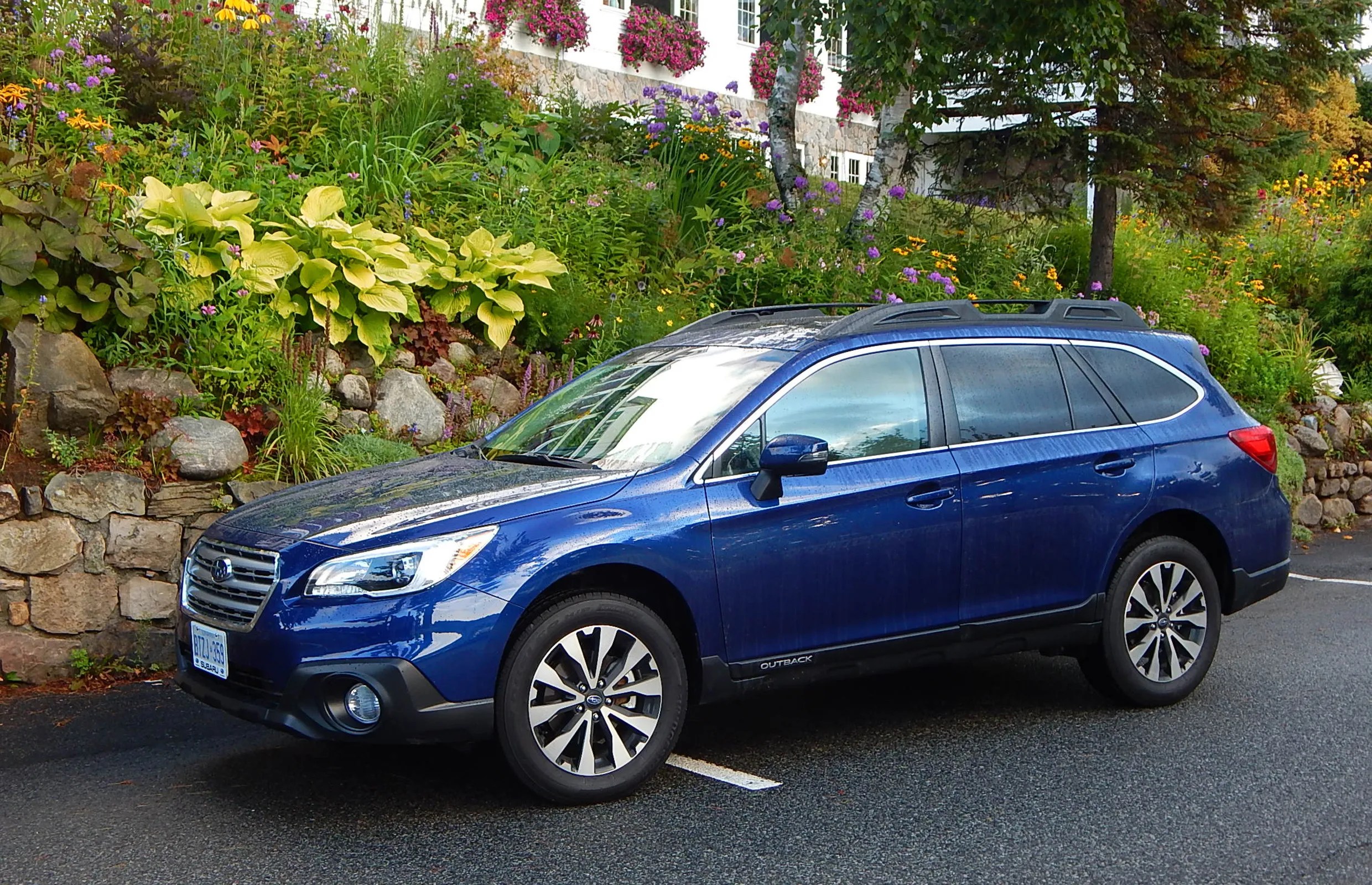 SUV Review: 2015 Subaru Outback 3.6 Limited | Driving
