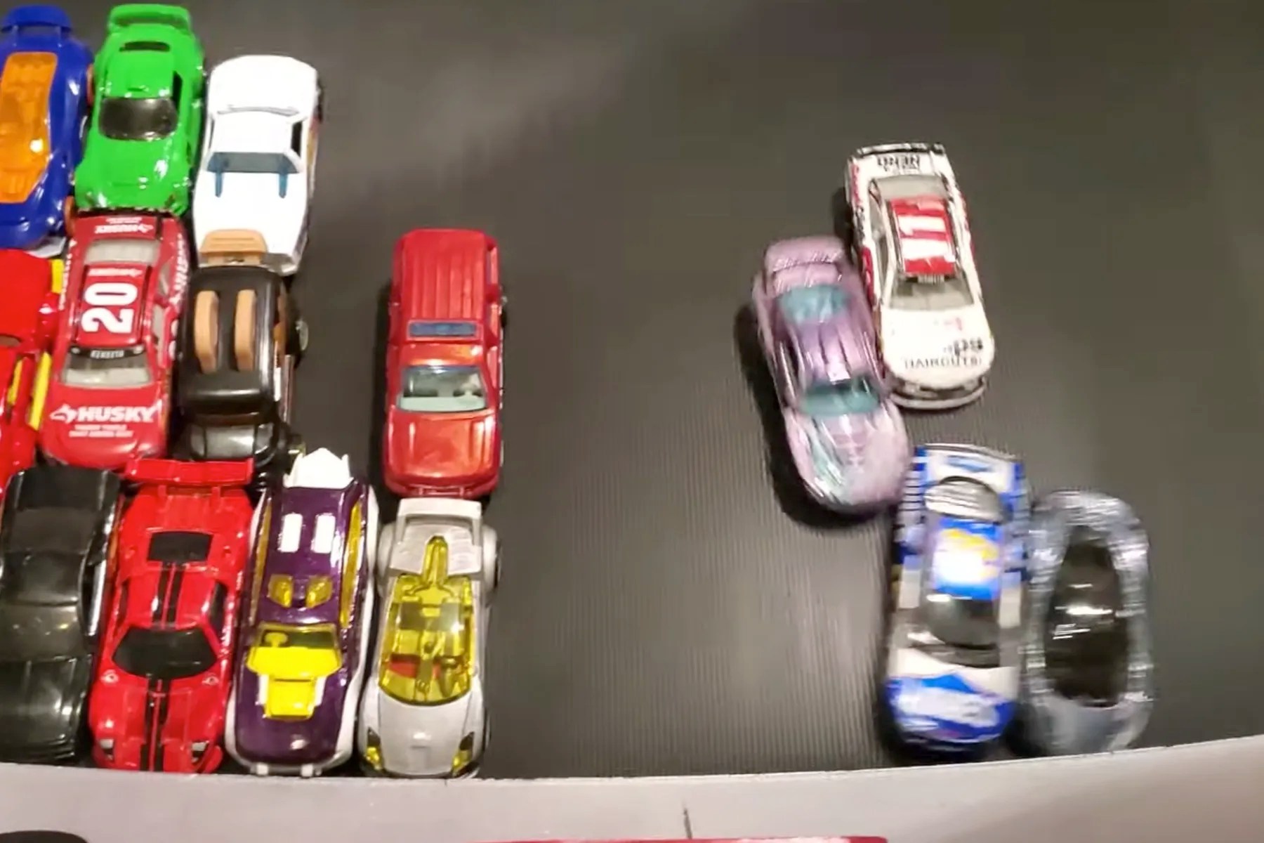 Watch Ontario family races toy cars in Treadmill Series Races