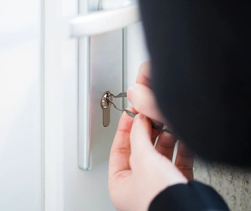 3 Easy ways to unlock a keypad door lock without the code