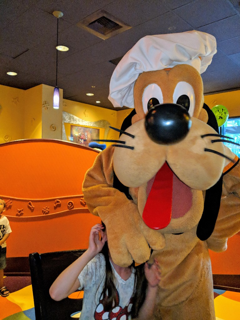 Character Meals at Disneyland Goofy’s Kitchen Dinner