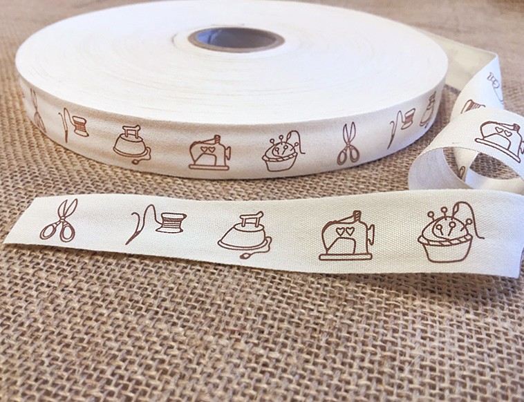 Sewing Themes Ribbons Smart Needle